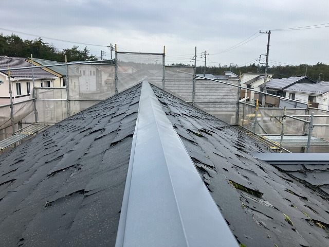 パミール屋根の棟